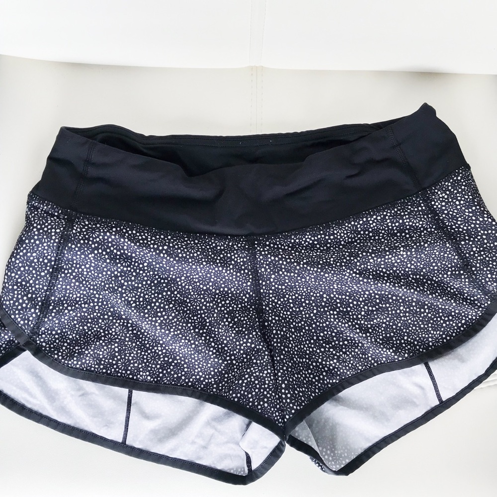 Lululemon 💛 speed shorts EUC floral